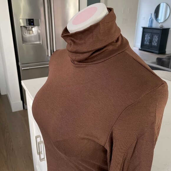 Anthropologie LS Mock Nk Viscose Blend Fine Ribbed Top Chocolate Brown Sz S NWOT - Picture 4 of 11